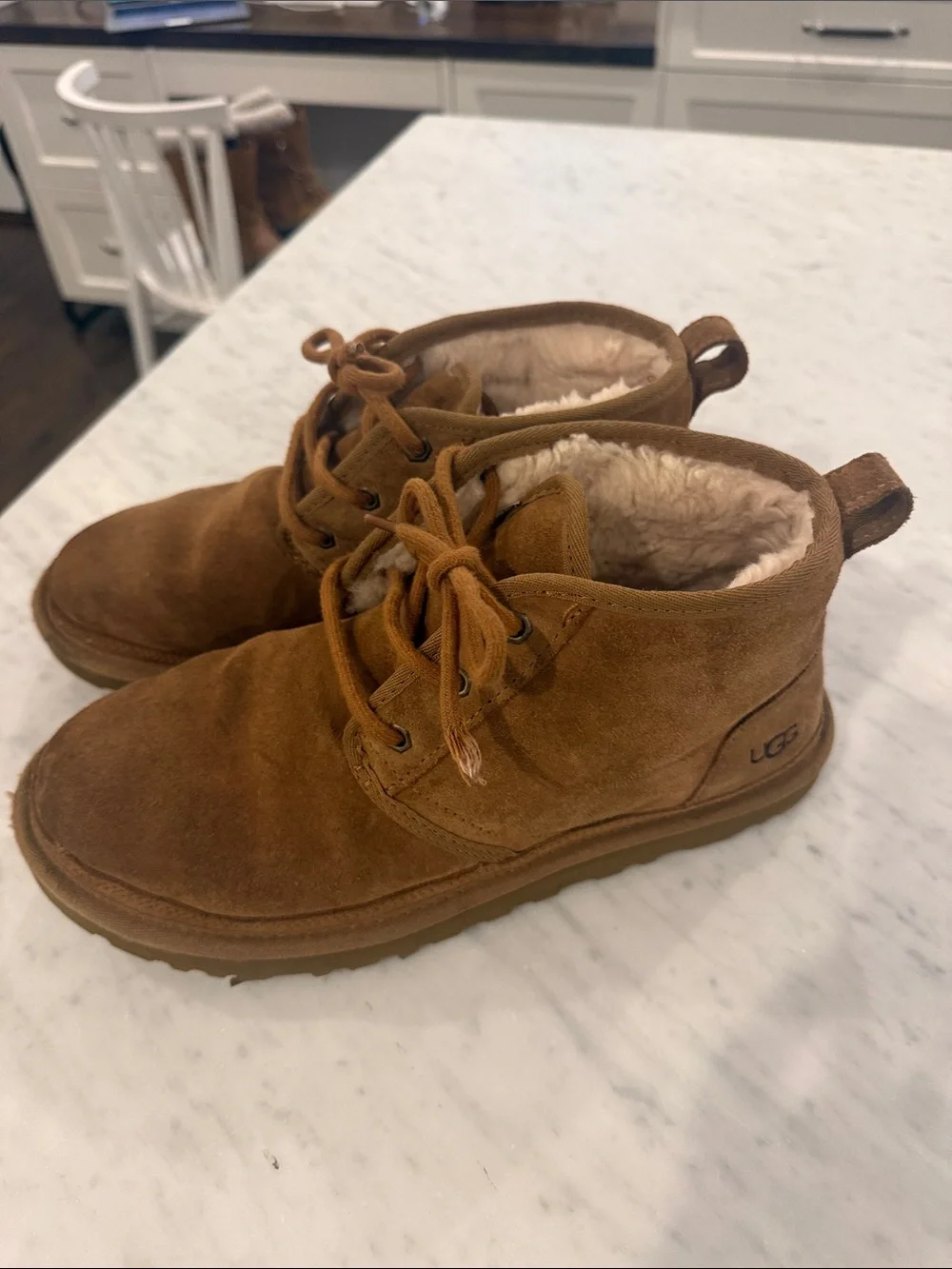 UGG Men’s Neumel Chukka Lace-Up - Chestnut - Size 9